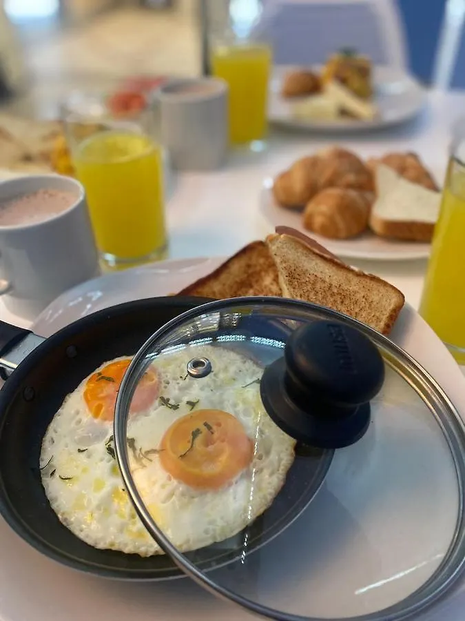Brana By Bernalo Hotels 메딜린