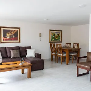 Apartamento Studio Next To El Parque Del Poblado, Medellín
