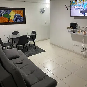 Apartamento Aparta En Laureles Estadio 105 Mts Cuadrados, Medellín