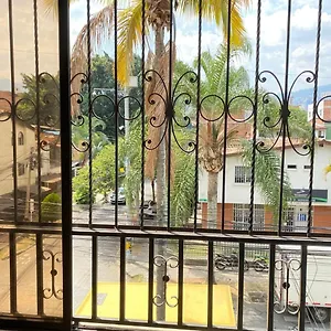 Apartamento E2 Comodo Y Amplio Apartamento En Laureles Estadio 120 Mts2, Medellín