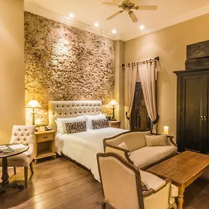 Hotel Bastion Luxury